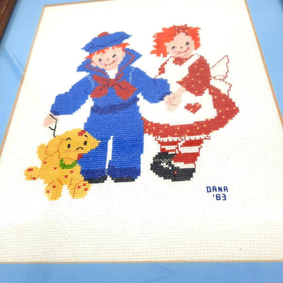 Vtg Raggedy Ann & Andy With Dog Arthur 12X15 Framed 1983 Needlepoint Picture - Picture 9 of 9